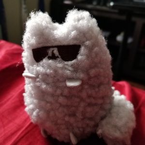 Meet your Posher, Dee